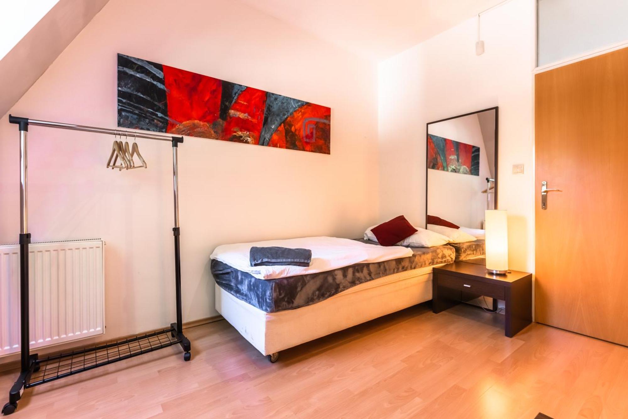 Lovely 4-Bedroom Flat In Historical Center With Stunning View Trenčín Zewnętrze zdjęcie